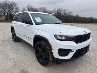 2022 Jeep Grand Cherokee Altitude