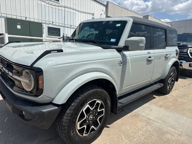 2023 Ford Bronco Base