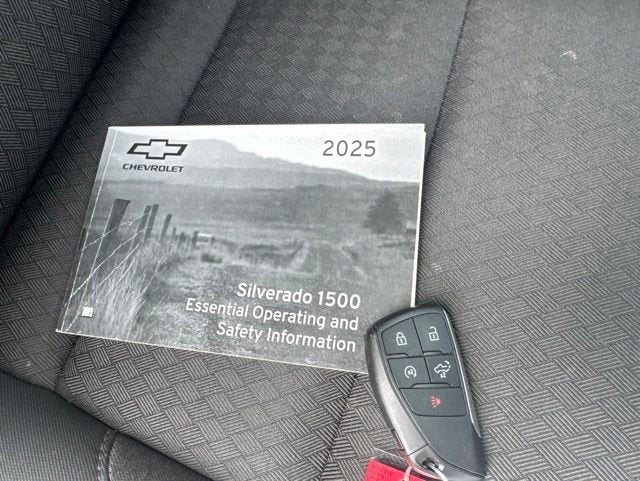 2025 Chevrolet Silverado 1500 LT
