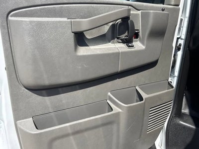 2025 Chevrolet Express Cargo WT