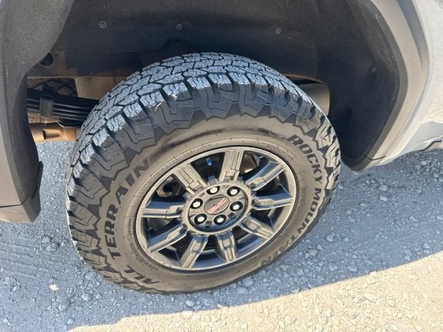 2024 GMC Sierra 1500 AT4X