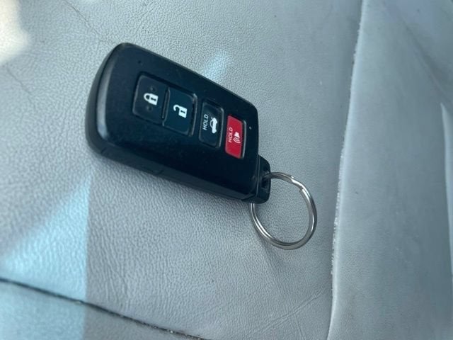 2017 Toyota Camry Hybrid LE