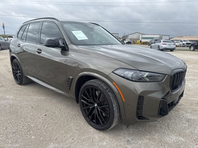 2025 BMW X5 M60i
