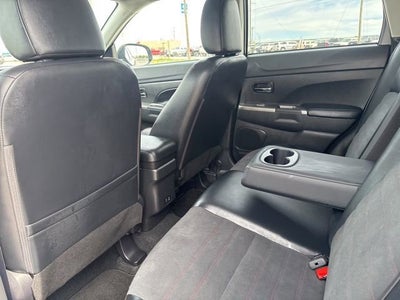 2025 Mitsubishi Outlander Sport S