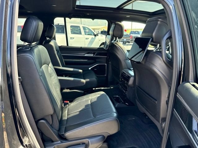 2023 Jeep Wagoneer Series III