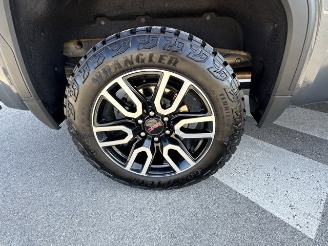 2022 GMC Sierra 1500 Limited AT4
