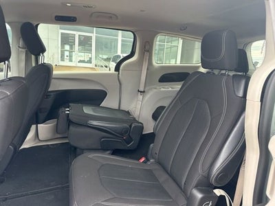2024 Chrysler Voyager LX