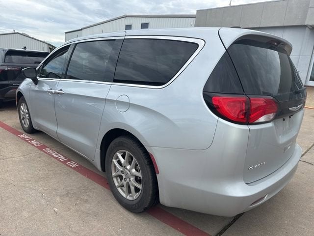 2024 Chrysler Voyager LX