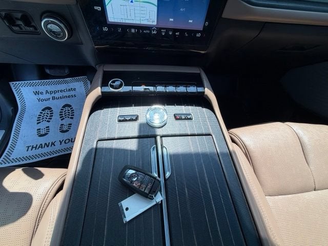 2025 Lincoln Navigator L Black Label