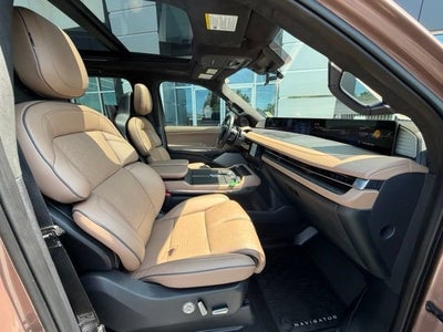 2025 Lincoln Navigator L Black Label