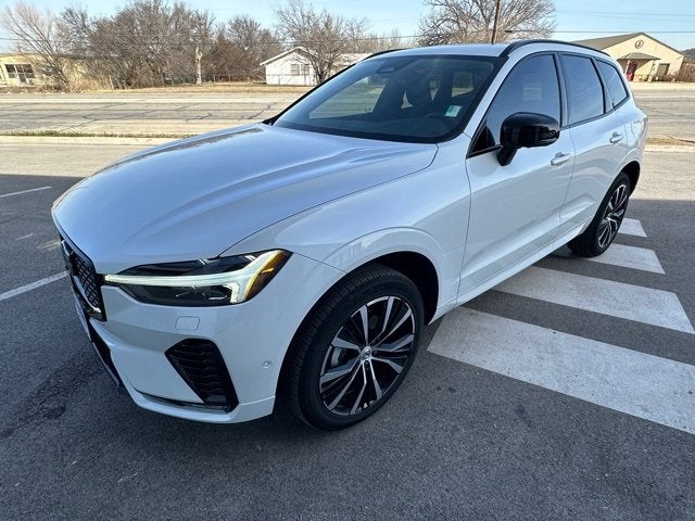 2025 Volvo XC60 Plus
