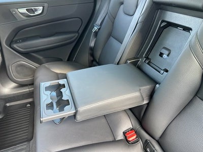 2025 Volvo XC60 Plus