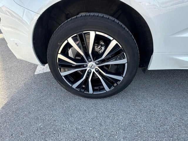 2025 Volvo XC60 Plus