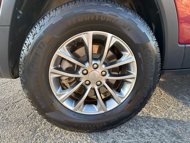 2021 Jeep Cherokee Latitude Lux