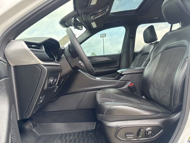 2023 Jeep Grand Cherokee Altitude X