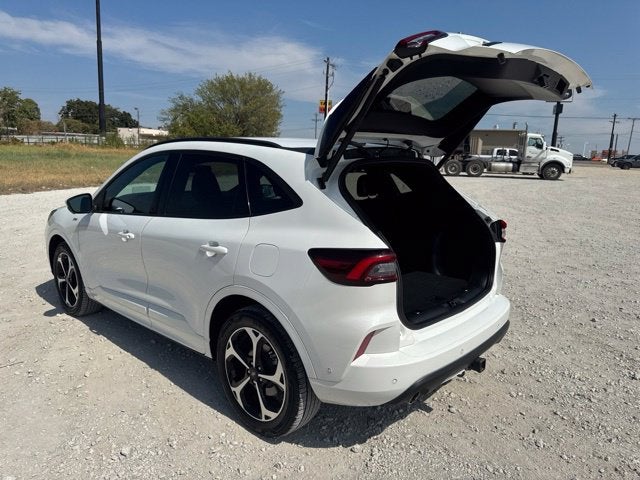 2023 Ford Escape ST-Line Elite