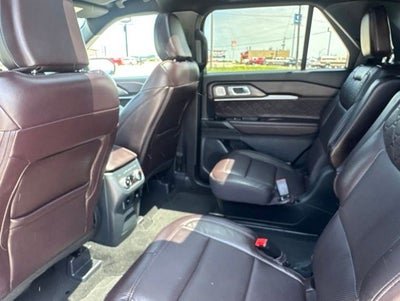 2025 Ford Explorer Platinum