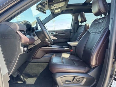 2025 Ford Explorer Platinum