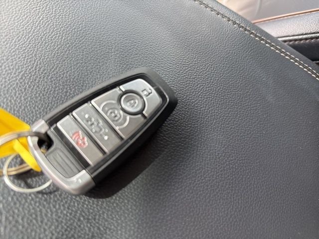 2025 Ford F-350SD Lariat