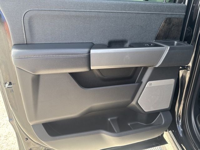 2025 Ford F-350SD Lariat