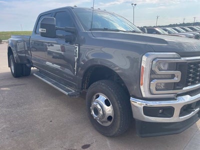 2023 Ford F-350SD Lariat
