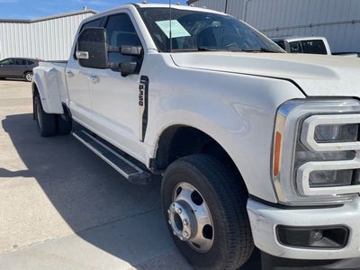 2025 Ford F-350SD Lariat DRW