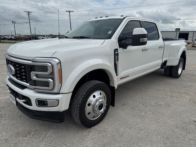 2023 Ford F-450SD Limited
