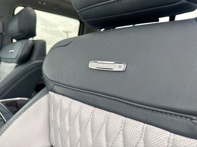 2023 Ford F-450SD Limited