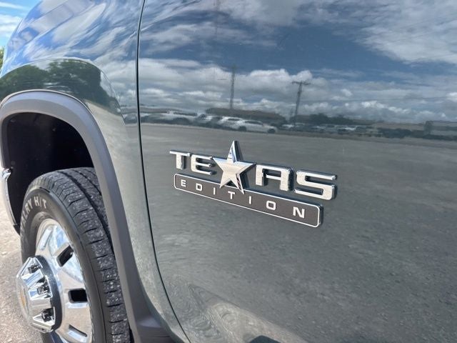 2025 Chevrolet Silverado 3500HD LTZ