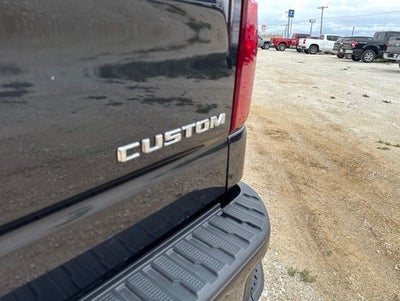 2022 Chevrolet Silverado 1500 Custom