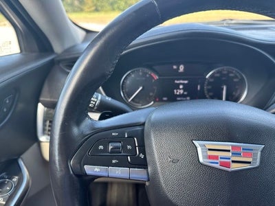 2022 Cadillac XT4 Premium Luxury