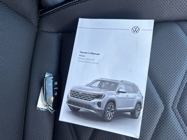 2024 Volkswagen Atlas 2.0T SE w/Technology
