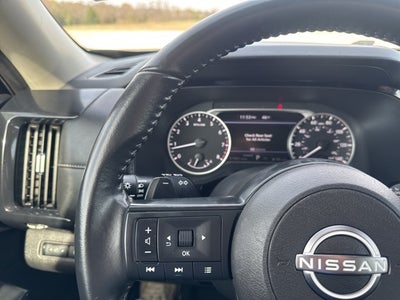 2024 Nissan Pathfinder SV