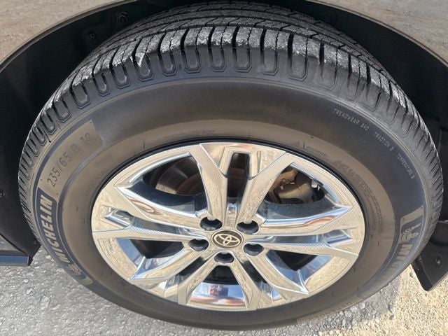 2023 Toyota Sienna XSE 7 Passenger