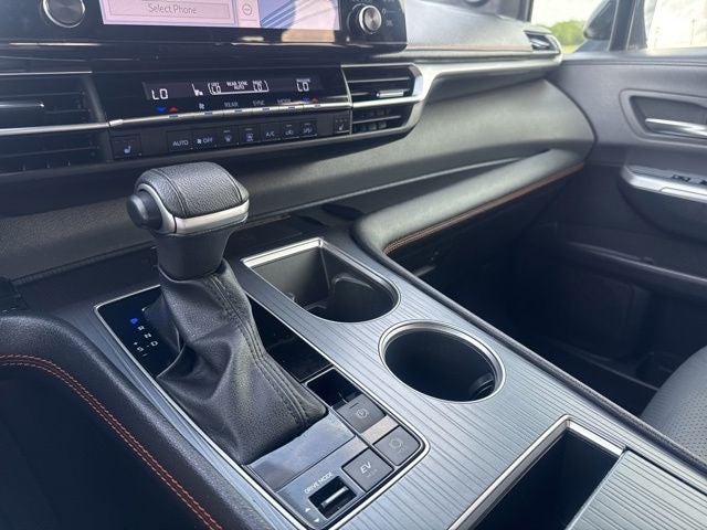 2023 Toyota Sienna XSE 7 Passenger