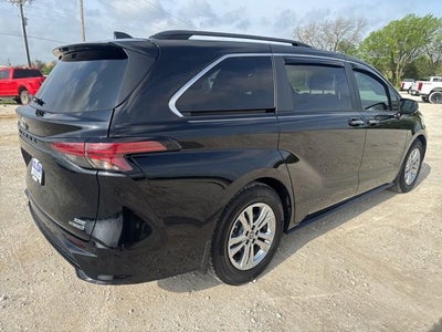 2023 Toyota Sienna XSE 7 Passenger