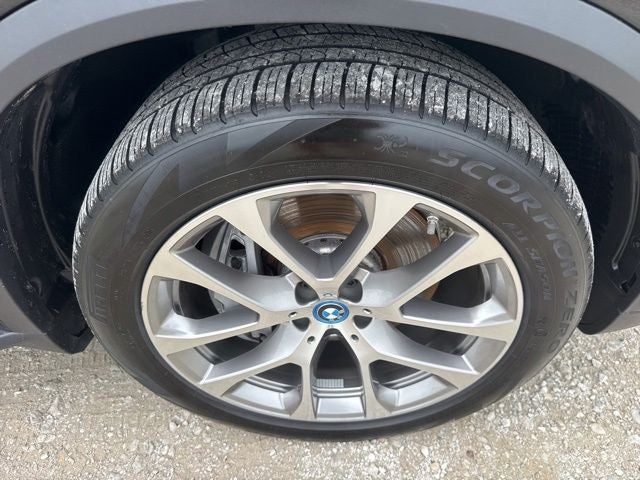 2025 BMW X5 xDrive50e