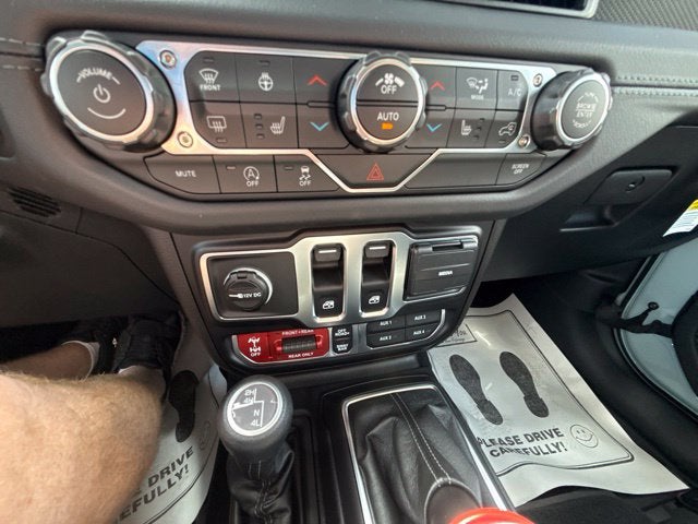 2027 Jeep Wrangler WRANGLER 2-DOOR RUBICON