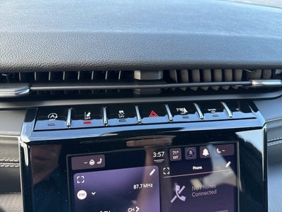 2025 Jeep Grand Cherokee GRAND CHEROKEE LAREDO 4X2