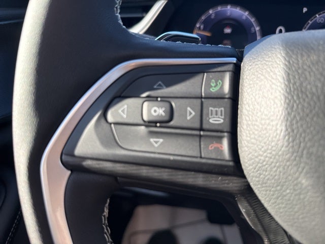 2025 Jeep Grand Cherokee GRAND CHEROKEE LAREDO X 4X2