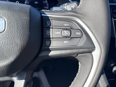 2025 Jeep Grand Cherokee GRAND CHEROKEE LAREDO X 4X2