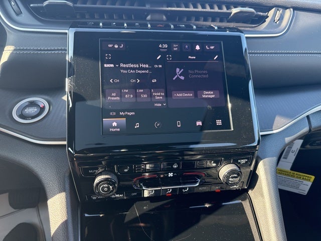 2025 Jeep Grand Cherokee GRAND CHEROKEE LAREDO X 4X2