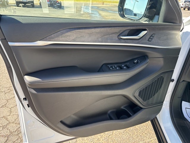 2025 Jeep Grand Cherokee GRAND CHEROKEE LIMITED 4X2