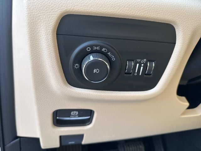 2026 Jeep Grand Cherokee GRAND CHEROKEE LIMITED 4X2