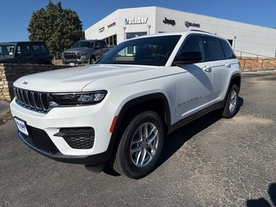 2025 Jeep Grand Cherokee GRAND CHEROKEE LAREDO X 4X4