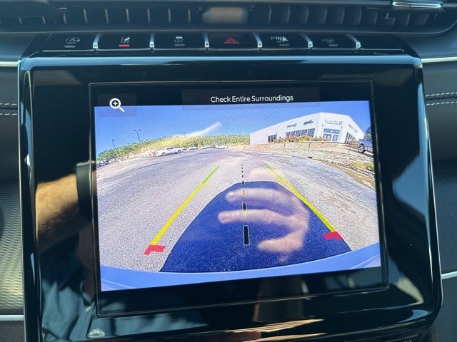 2025 Jeep Grand Cherokee GRAND CHEROKEE LAREDO X 4X4