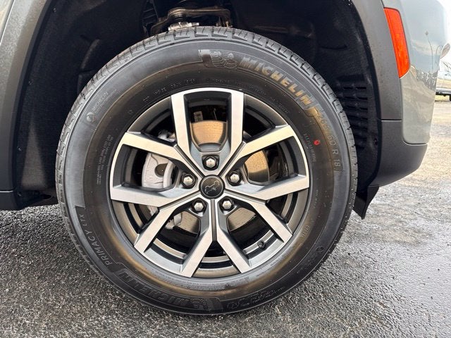 2027 Jeep Grand Cherokee GRAND CHEROKEE LAREDO X 4X4