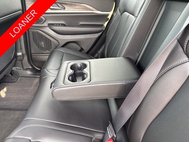 2027 Jeep Grand Cherokee GRAND CHEROKEE LIMITED 4X4