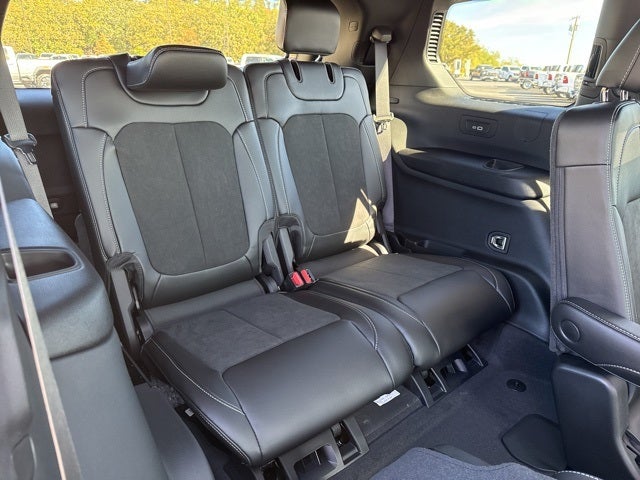 2025 Jeep Grand Cherokee GRAND CHEROKEE L ALTITUDE 4X4