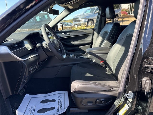 2025 Jeep Grand Cherokee GRAND CHEROKEE L ALTITUDE 4X4